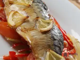 Макрель з овочами