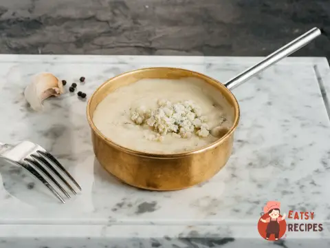 Картопляне пюре з горгонзолою