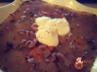 Густий гороховий суп з курячими шлуночками