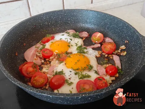 Шакшука з помідорами черрі