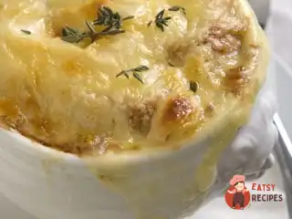 Французький цибуля з білим сухим вином