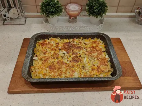 Запіканка з капустою та курячими стегнами