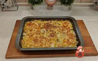 Запіканка З Капустою Та Курячими Стегнами
