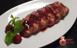 Смажена Качина Грудка З Ягідним Соусом