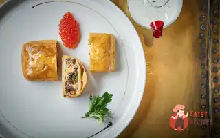 Закритий Пиріг З Лососем Та Грибами