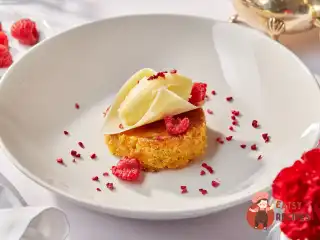 Морквяний пиріг з цитрусовим сорбетом