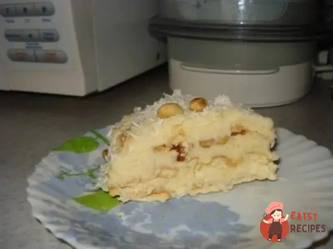 Торт із печива з кокосовим кремом