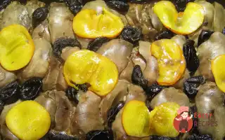 Куряча Печінка З Чорносливом На Овочевій Подушці