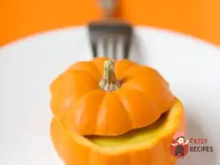 Сирне фондю у гарбузі