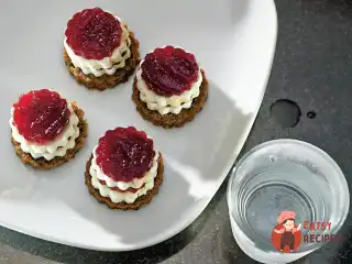 Торт з буряка з козячим сиром