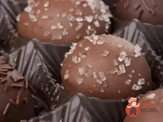 Шоколадні трюфелі з шампанським у цукрі