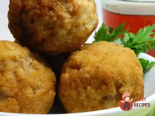 Яйця по-шотландськи з перепелиними яйцями