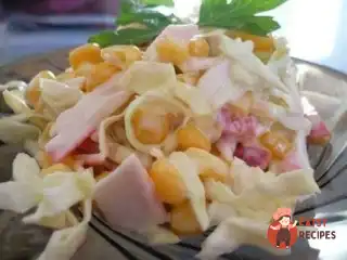 Крабовий салат з капустою