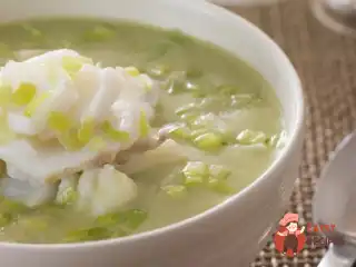 Суп-пюре з риби та зеленого горошку