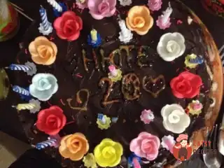 Торт коржовий із заварним кремом та фруктами