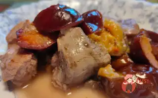 Індичка Тушкована Зі Сливами