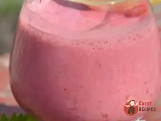Вишнево-банановий смузі