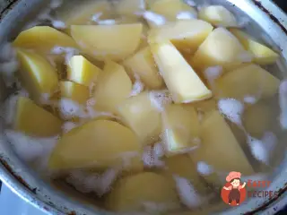 Крок 1: Картопляні зрази з фаршем
