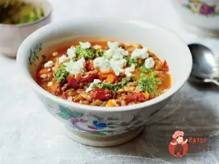Таджицький рисовий суп із зеленою сочевицею