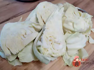 Крок 1: Капустяні котлети з часниковим соусом