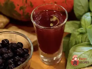 Настоянка віскі на чорній смородині