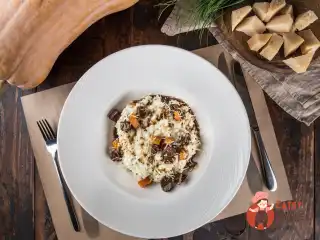 Різотто з яловичими щічками та запеченим гарбузом