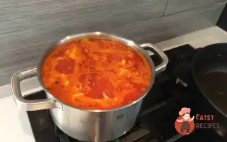 Борщ З Яловичиною Та Томатним Пюре
