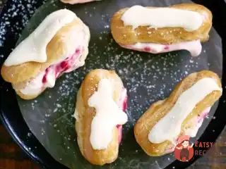 Еклери з малиновим кремом та білим шоколадом