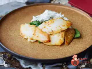 Камбала із зеленими овочами