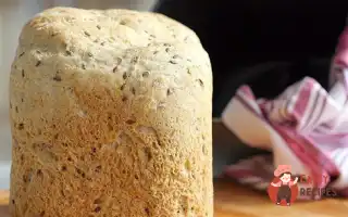 Цільнозерновий Хліб Із Насінням У Хлібопічці