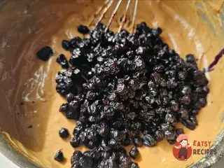Крок 8: Шоколадний кекс з чорницею