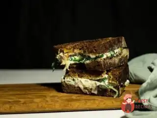 Сендвіч гриль зі шпинатом та фетою