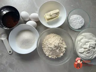 Крок 1: Медовик