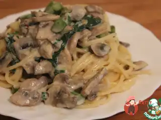 Паста з печерицями