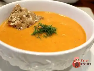 Суп-пюре з баклажанів із вершками