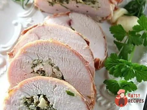 Рулет з індички зі сливами