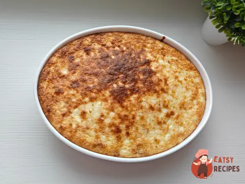 Сирна запіканка з яблуком і корицею