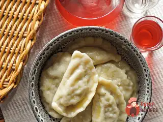 Вареники з картоплею, печерицями та гливи