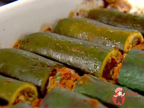 Кабачки, фаршировані яловичиною та булгуром