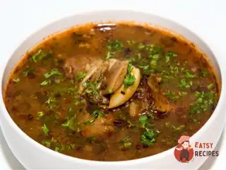 Зелений борщ із рисом