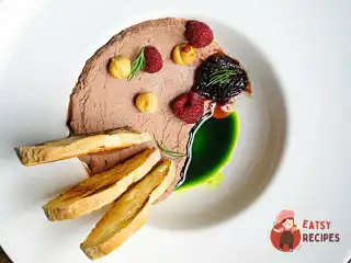 Паштет з курячої печінки з червоним вином