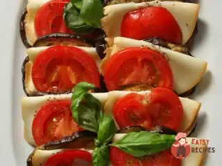 Смажені баклажани на грилі з моцарелою