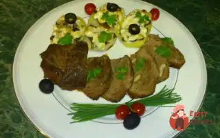 Печена Телятина Та Печена Картопля З Опеньками Та Цибулею
