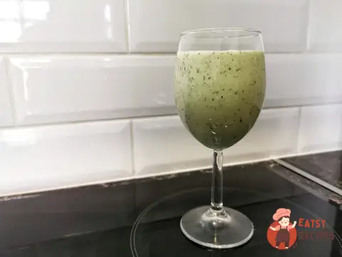 Зелений смузі на кефірі