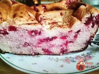 Білкова сирна запіканка з ягодами