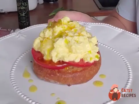 Скрембл на бріоші