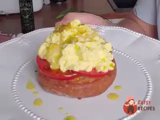 Скрембл на бріоші