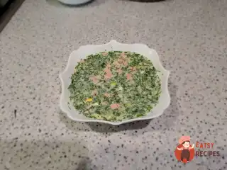 Окрошка з ковбасою на картопляному бульйоні