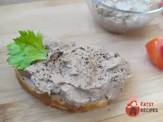 Паштет із курячої печінки