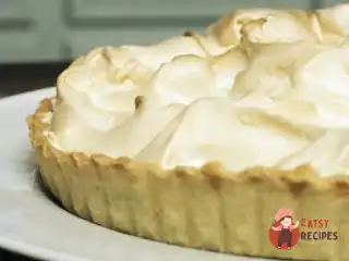 Лимонний пиріг зі швейцарською меренгою